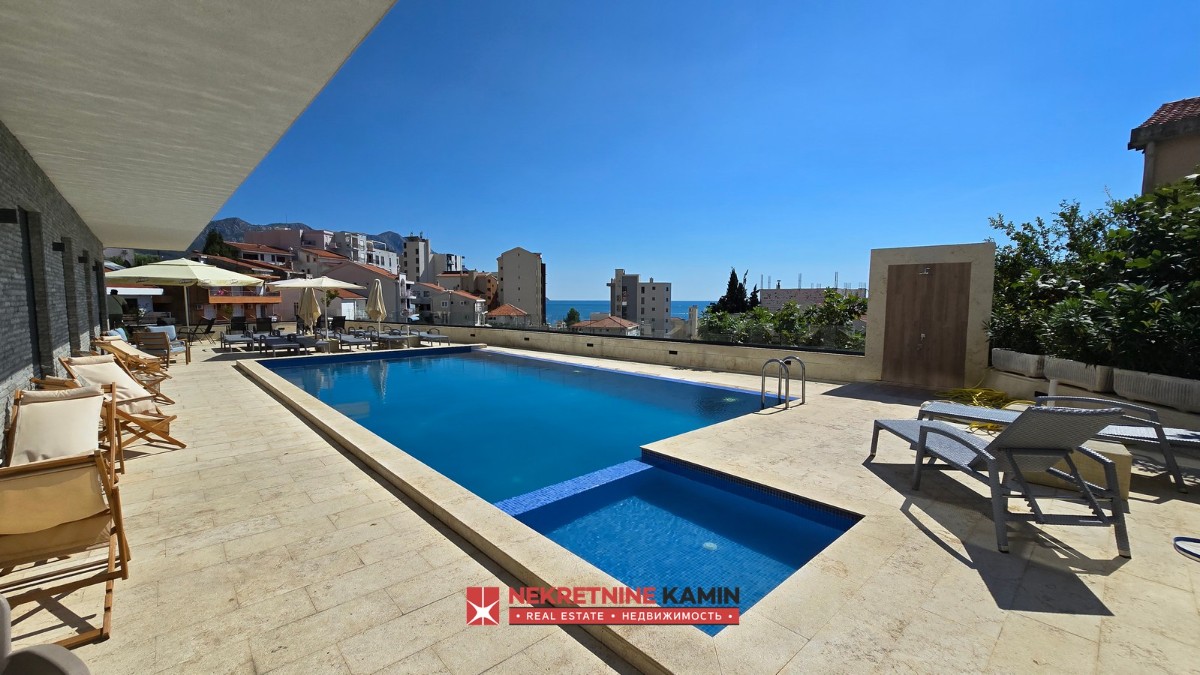 One-Bedroom Apartment with Sea View in a Complex with Swimming Pool, Bečići, Budva